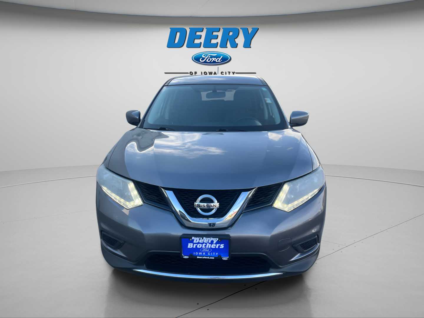 2016 Nissan Rogue S photo 2