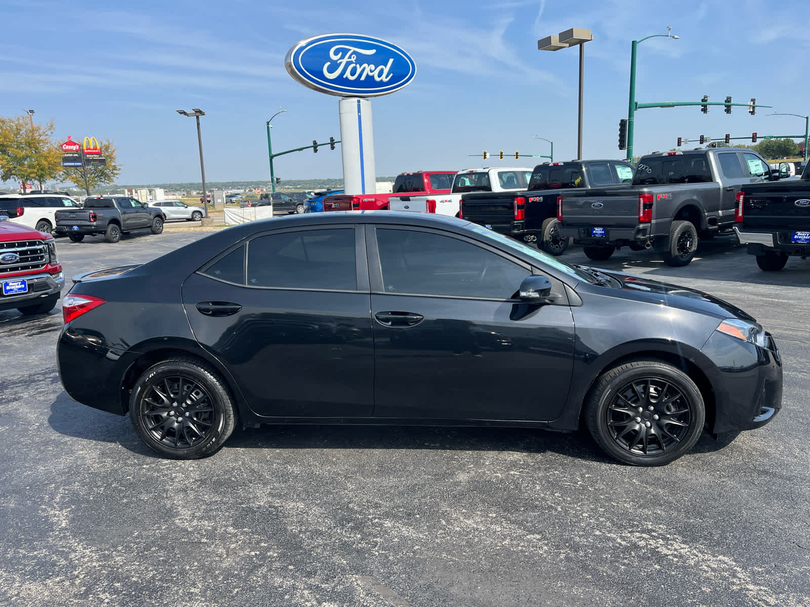 2016 Toyota Corolla S photo 2