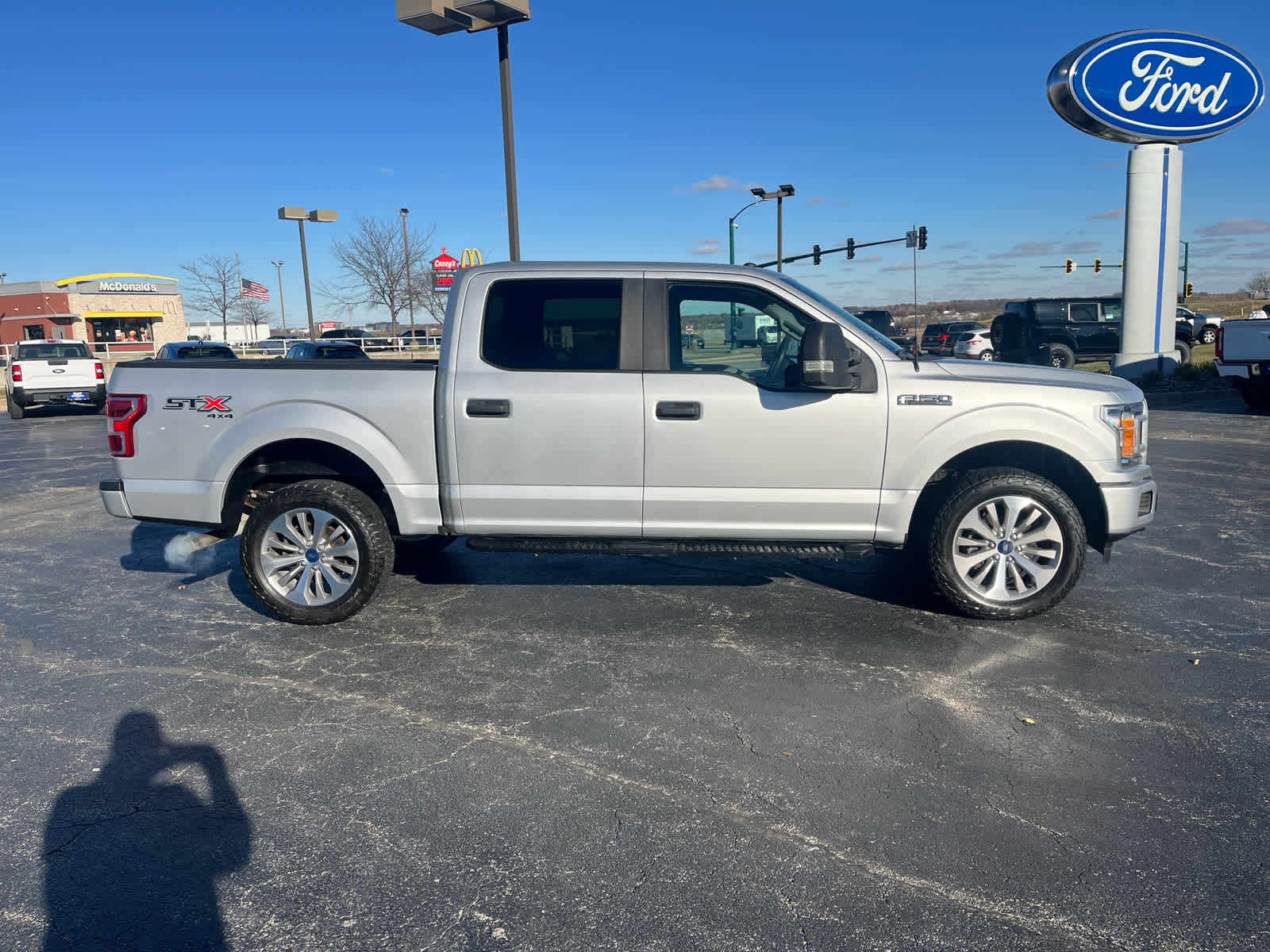 2018 Ford F-150 XL photo 2