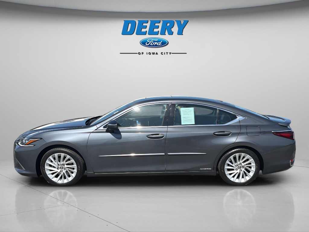 Used 2022 Lexus ES 300h Luxury Sedan