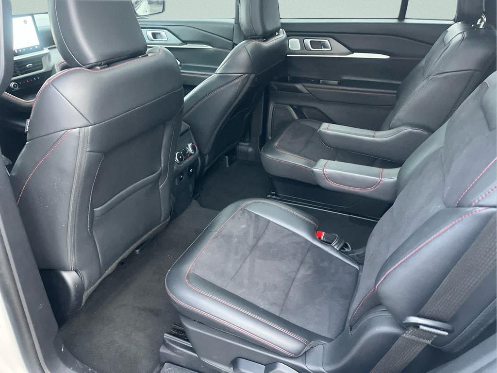 2025 Ford Explorer ST - Photo 25