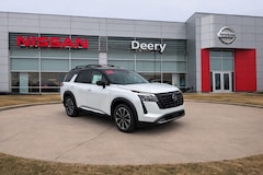 2026 Nissan Pathfinder Platinum SUV