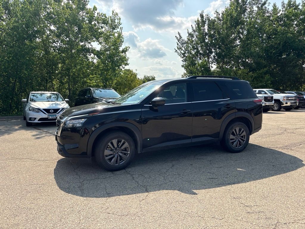 Used 2025 Nissan Pathfinder SV SUV