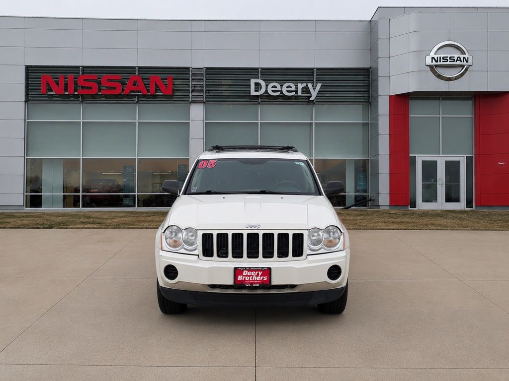 Used 2005 Jeep Grand Cherokee Laredo with VIN 1J4GR48K65C601480 for sale in Dubuque, IA