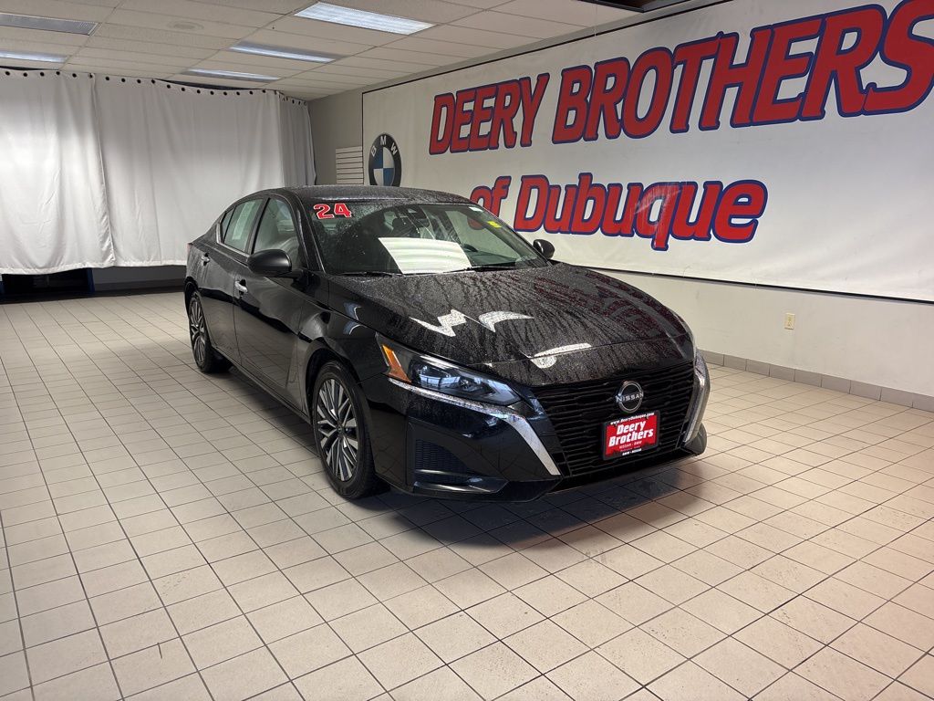 2024 Nissan Altima SV