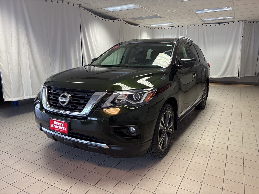 2018 Nissan Pathfinder Platinum photo 3