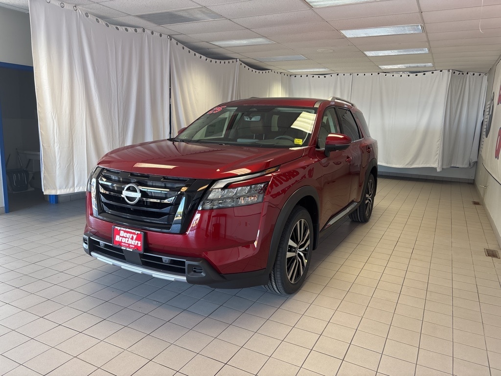New 2025 Nissan Pathfinder Platinum SUV