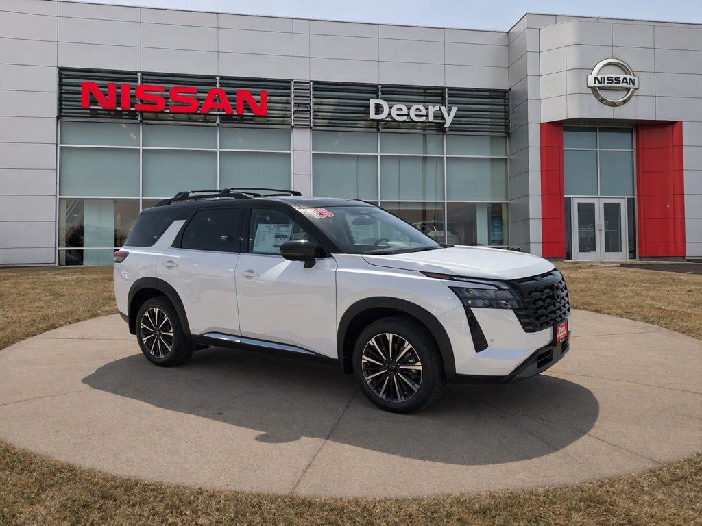 2026 Nissan Pathfinder Platinum 4WD's photo