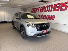 2025 Nissan Pathfinder Platinum SUV