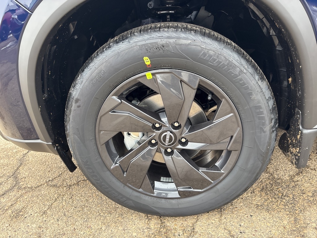 New 2026 Nissan Rogue SV SUV