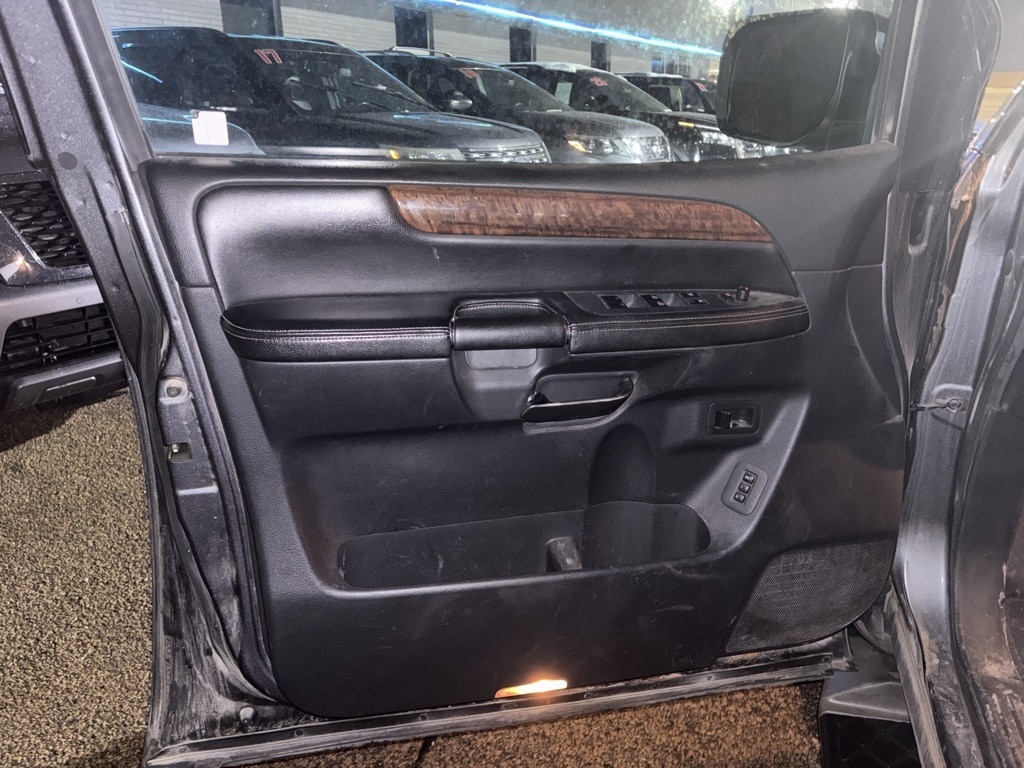 Used 2013 Nissan Armada Platinum SUV