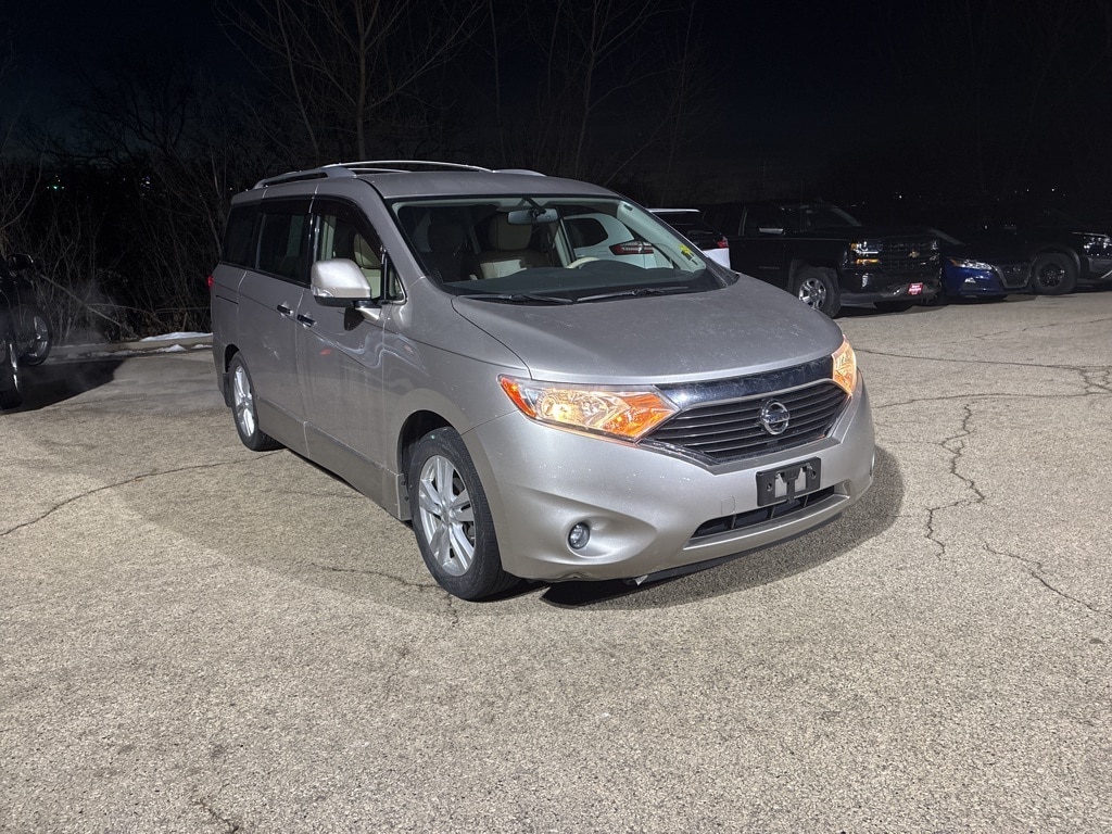2012 Nissan Quest SL's photo