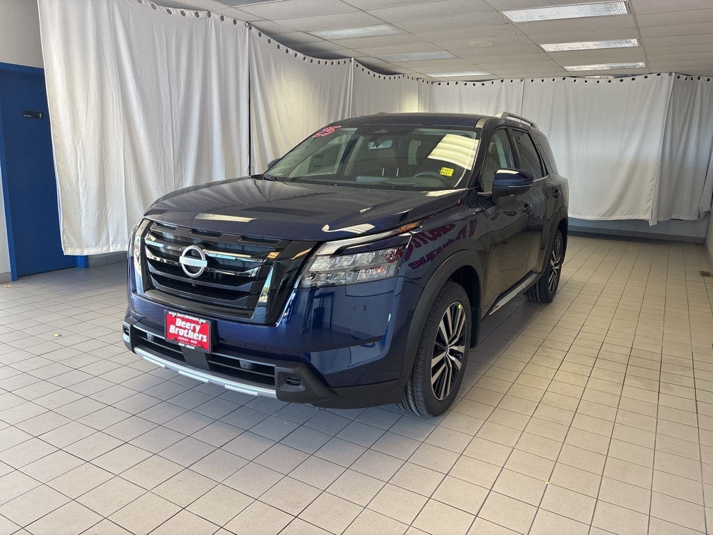 New 2025 Nissan Pathfinder Platinum SUV