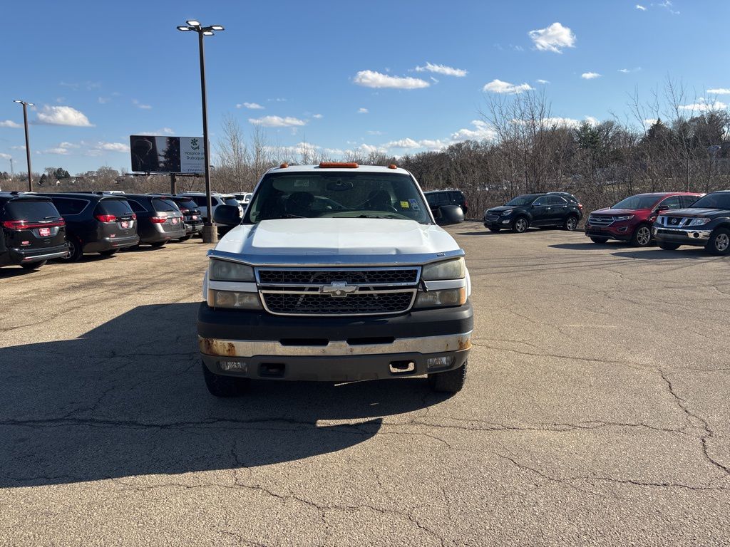Used 2005 Chevrolet Silverado 2500HD LT with VIN 1GCHK29U65E141597 for sale in Dubuque, IA