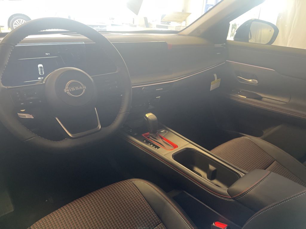 2025 Nissan Kicks SR AWD - Photo 10