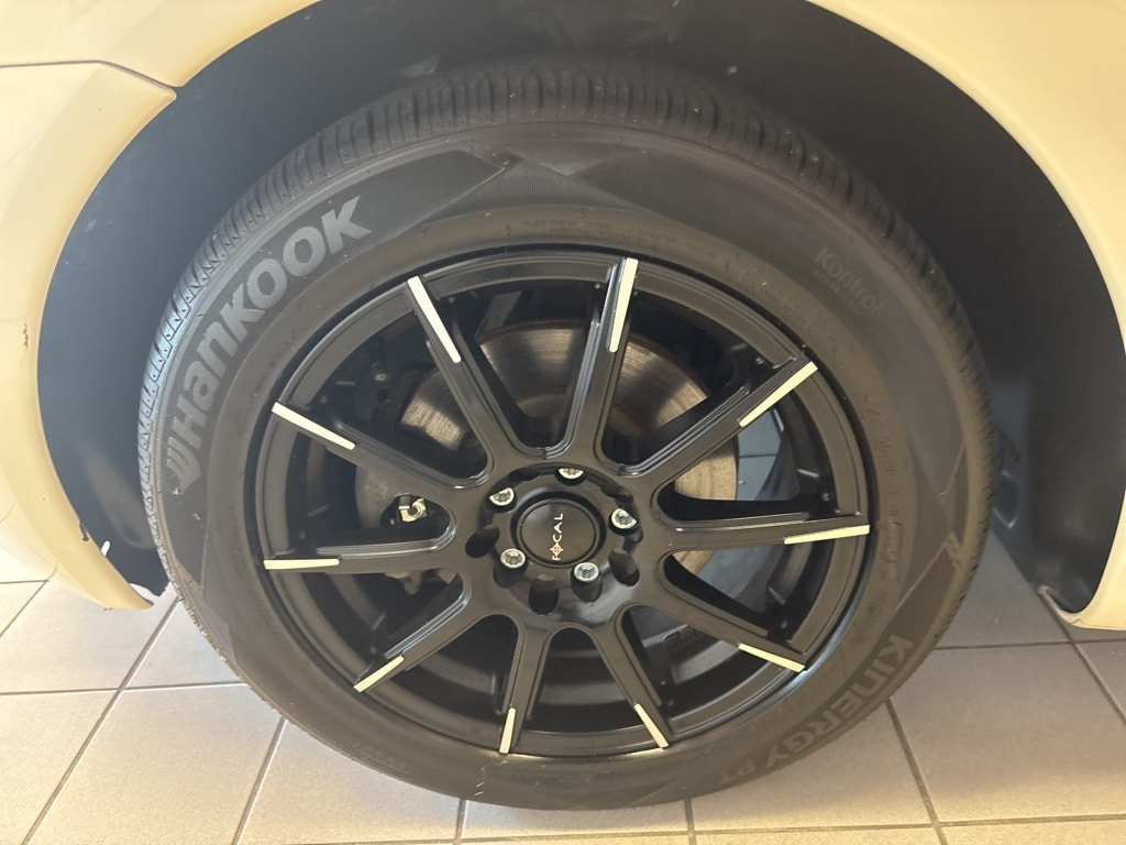 Used 2005 Volkswagen New Beetle GLS Convertible