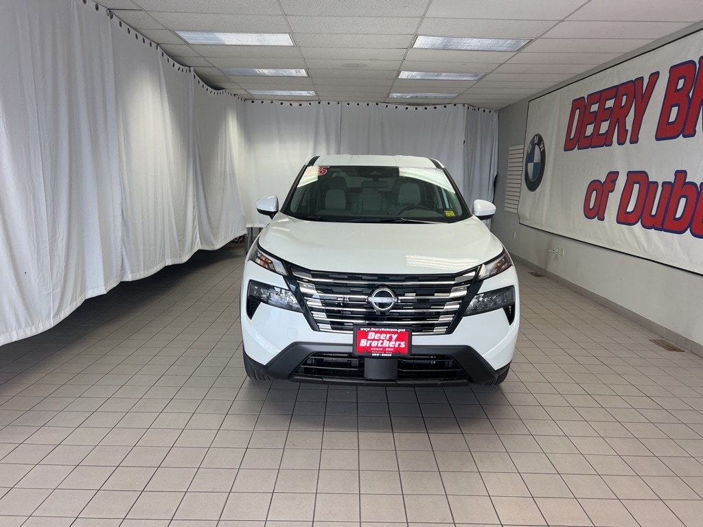 Certified 2025 Nissan Rogue SV with VIN 5N1BT3BB6SC770104 for sale in Dubuque, IA