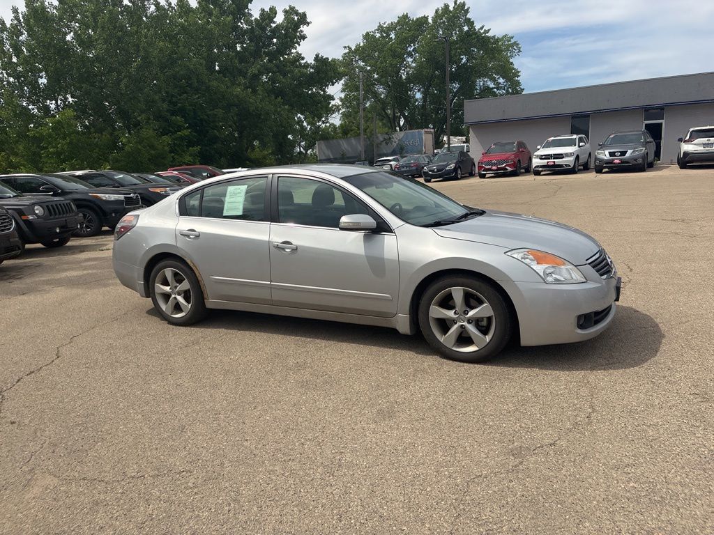 2009 Nissan Altima's photo
