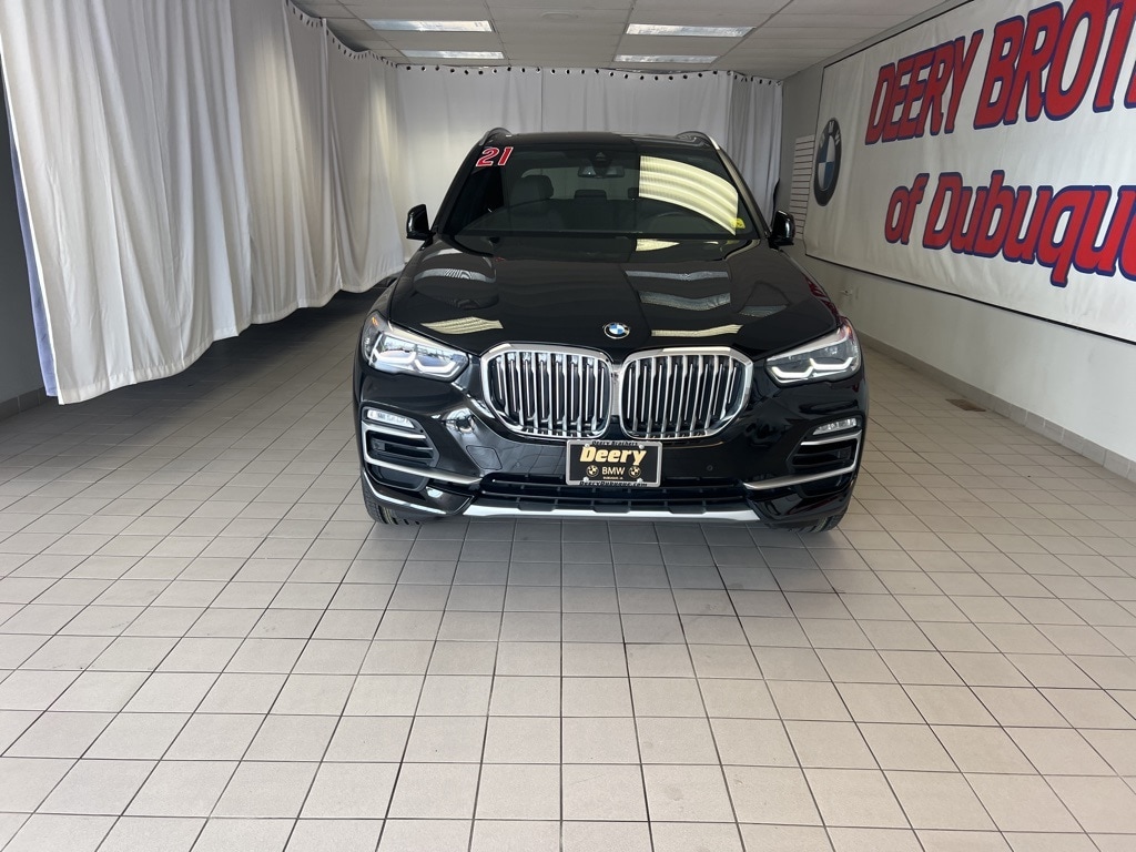 Used 2021 BMW X5 40i with VIN 5UXCR6C0XM9F67658 for sale in Dubuque, IA