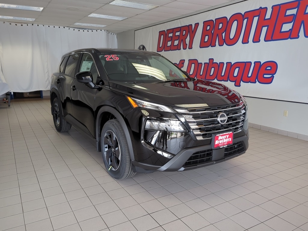 2025 Nissan Rogue SV's photo