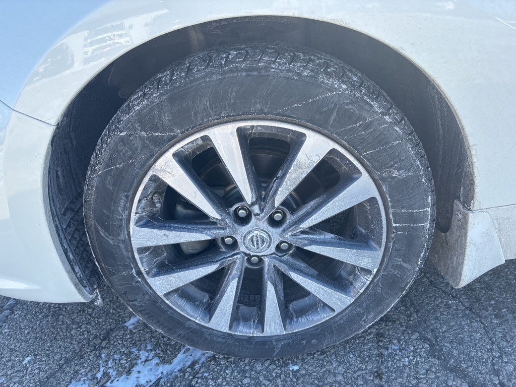 Used 2017 Nissan Altima 2.5 SL Sedan