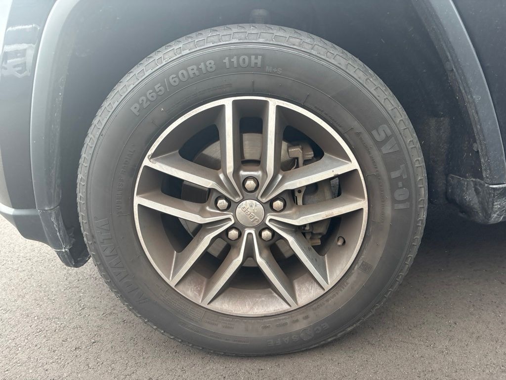 Used 2018 Jeep Grand Cherokee Limited 4x4 SUV