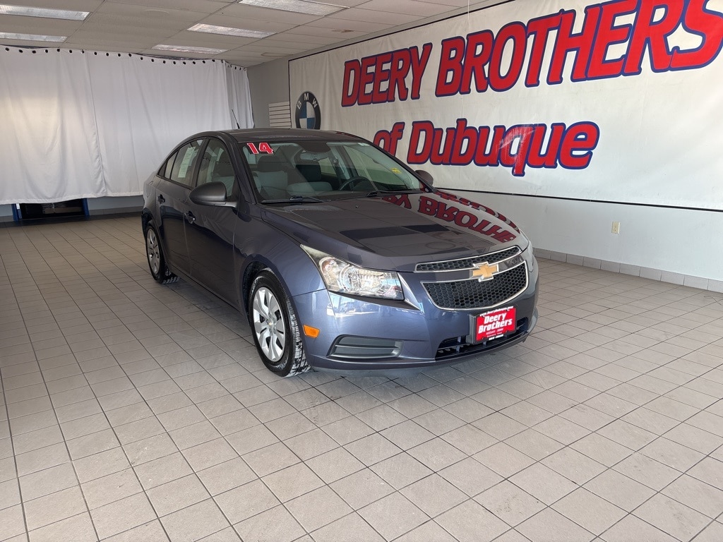 2014 Chevrolet Cruze LS's photo