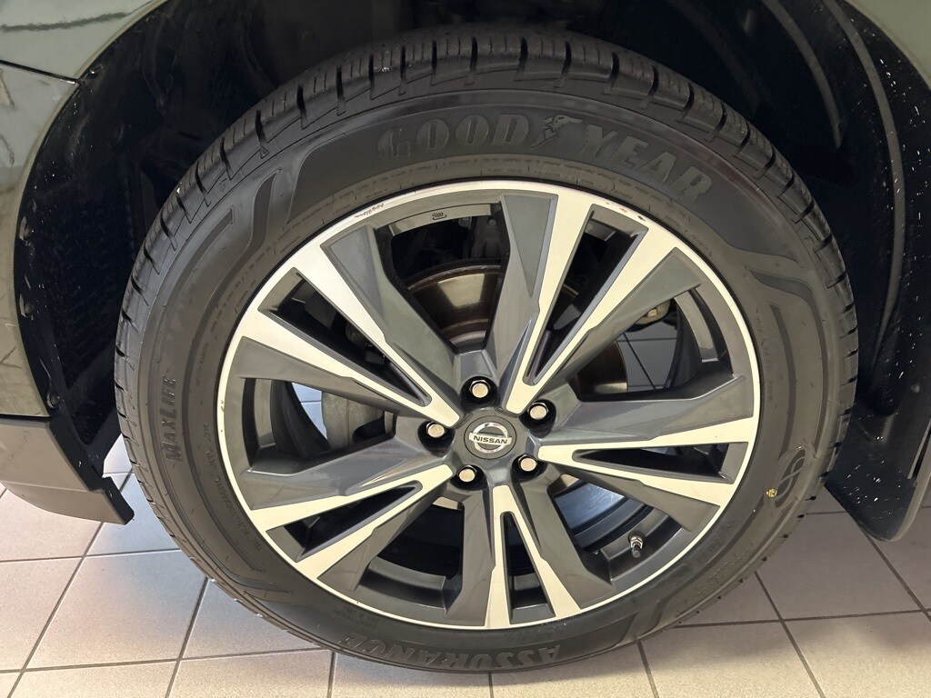 2018 Nissan Pathfinder Platinum photo 4