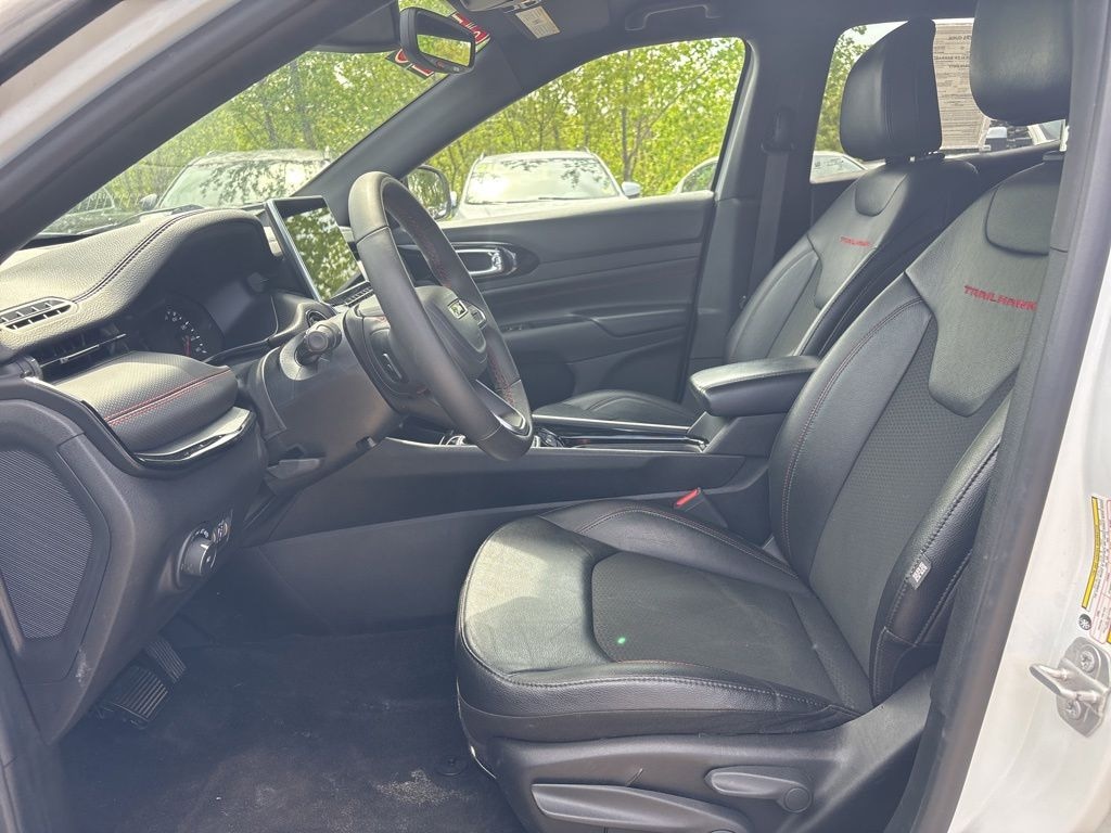 Used 2025 Jeep Compass Trailhawk SUV