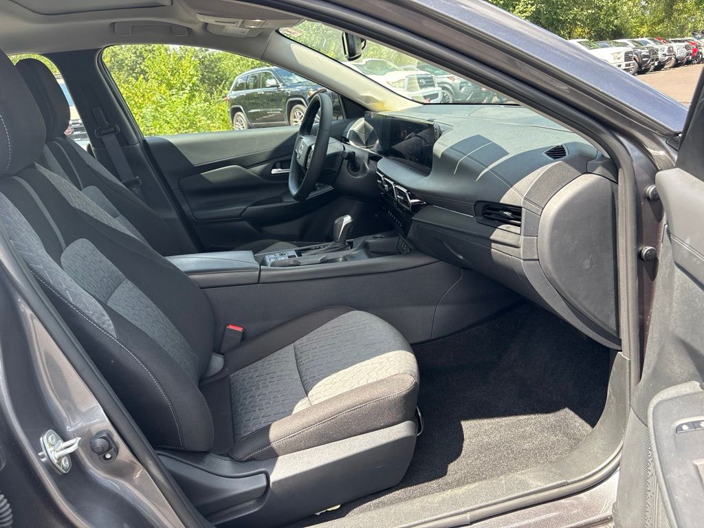 2026 Nissan Sentra SV - Photo 18