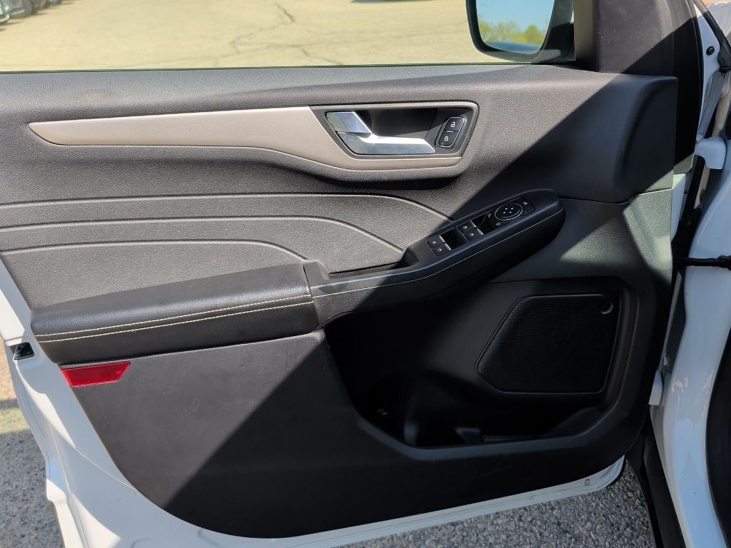 Used 2022 Ford Escape SEL SUV