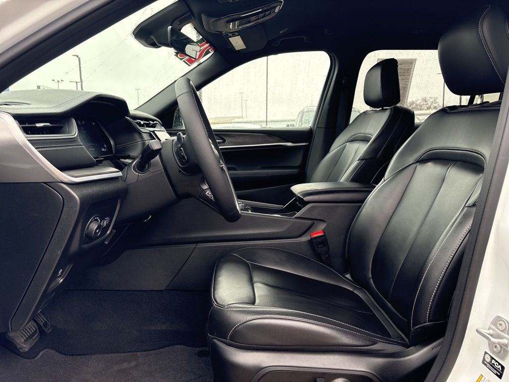 2025 Jeep Grand Cherokee L Limited - Photo 6