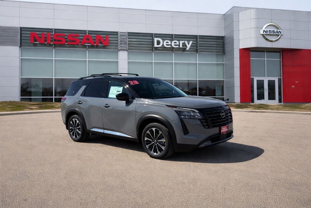 2026 Nissan Pathfinder Platinum 4WD's photo
