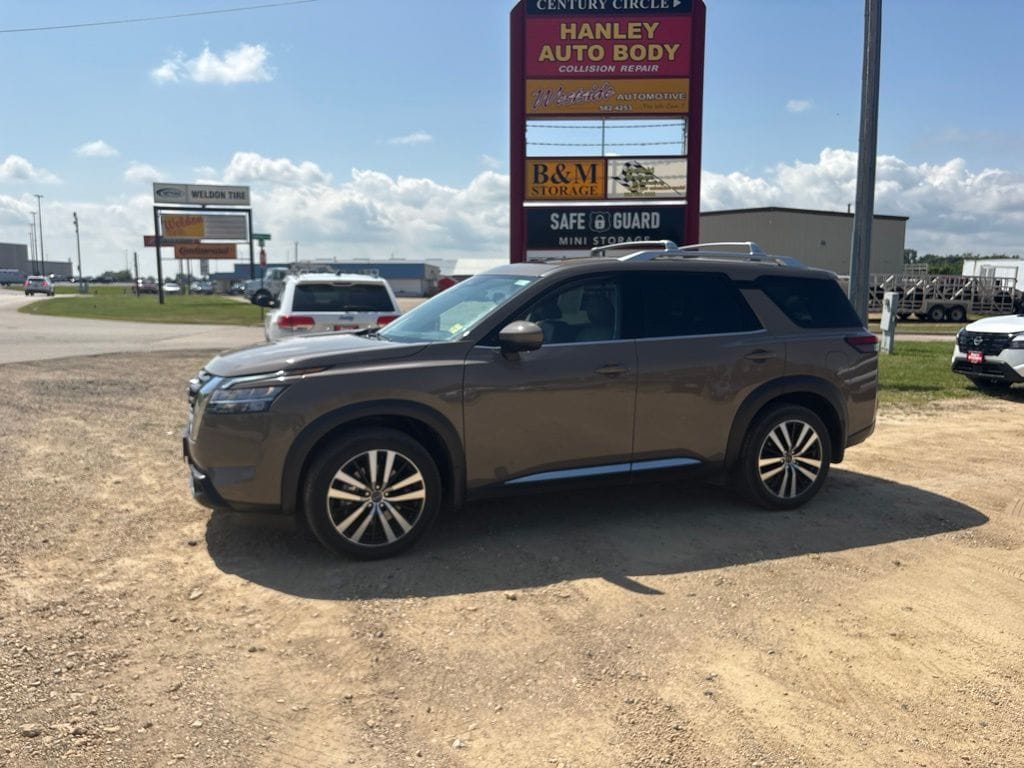 Certified 2024 Nissan Pathfinder Platinum SUV