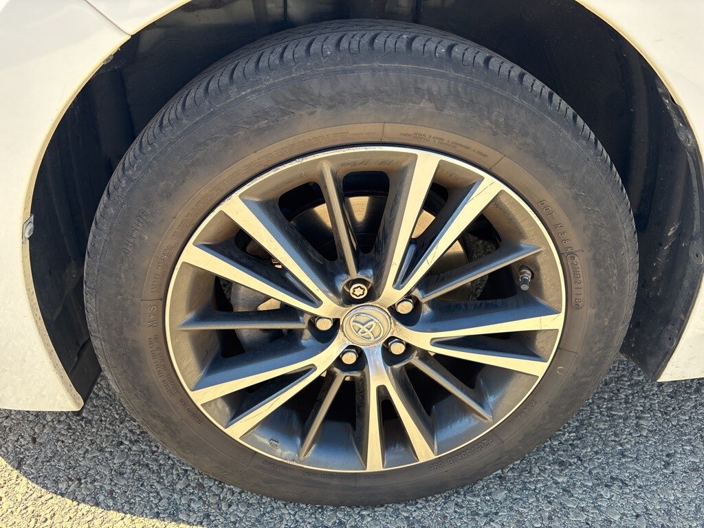 2019 Toyota Corolla XLE XSE photo 4