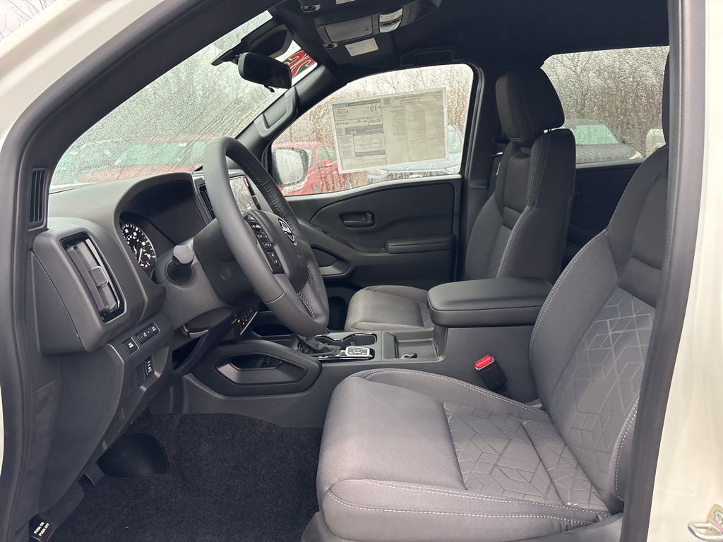 2026 Nissan Frontier SV - Photo 6