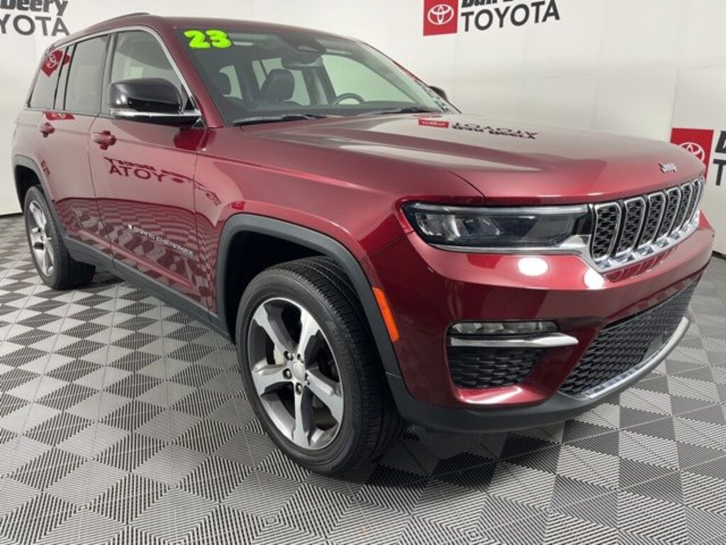 Used 2023 Jeep Grand Cherokee Limited SUV