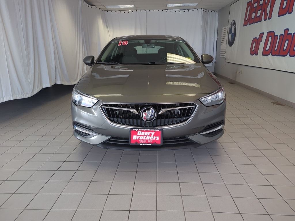 Used 2018 Buick Regal Sportback Preferred with VIN W04GL6SX9J1128679 for sale in Dubuque, IA