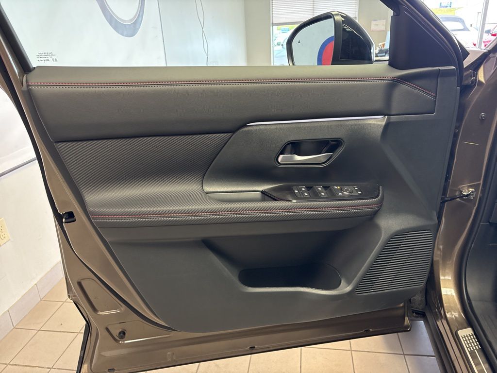 2026 Nissan KICKS SR AWD - Photo 5