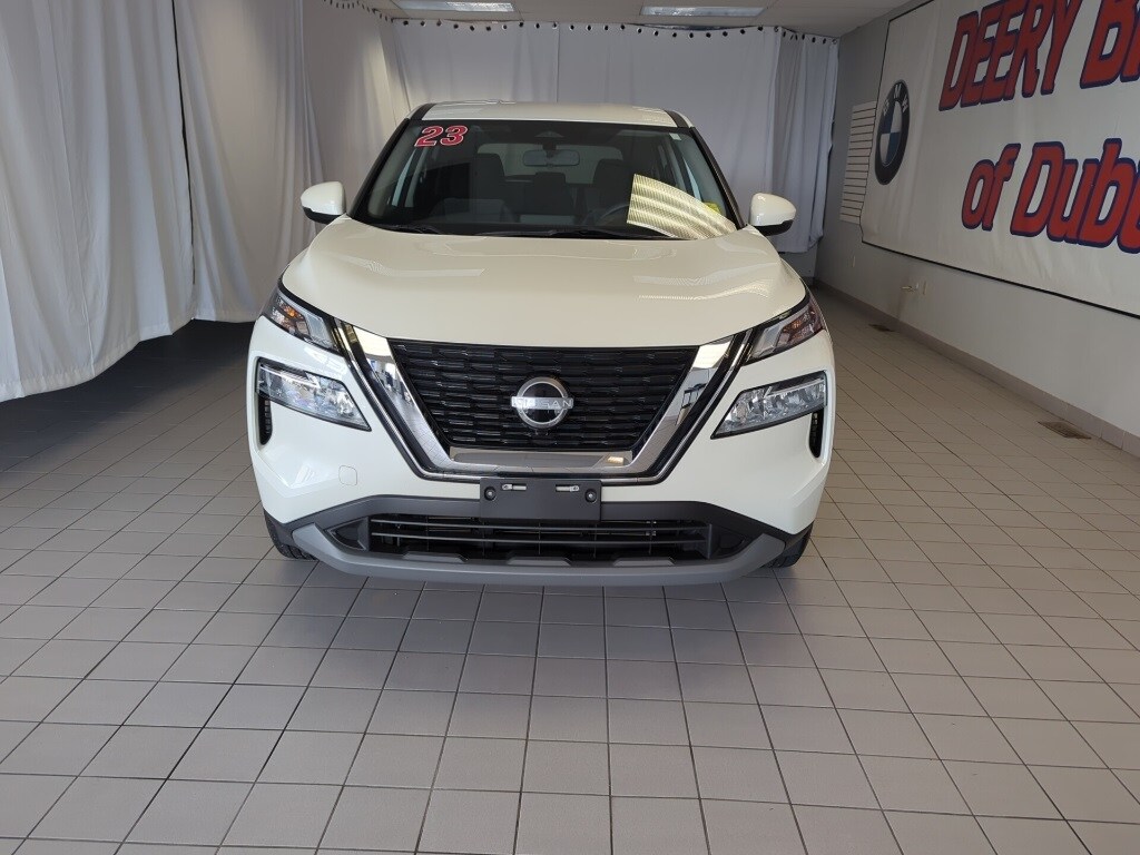Used 2023 Nissan Rogue SV with VIN JN8BT3BB7PW459960 for sale in Dubuque, IA