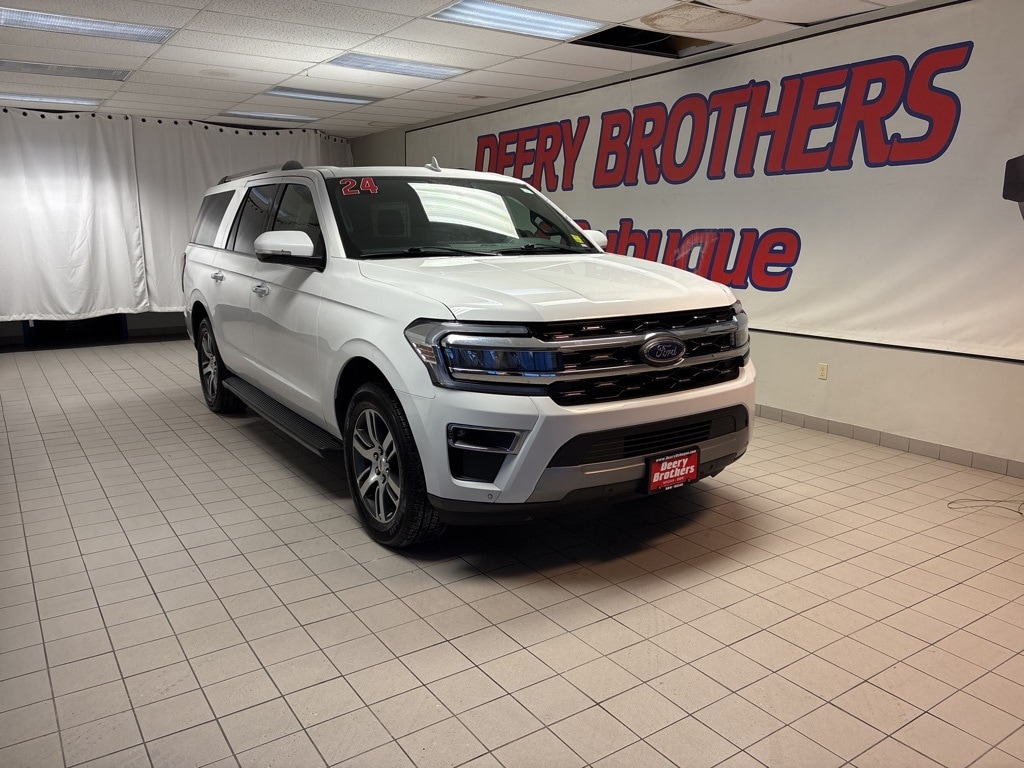 2024 Ford Expedition Limited's photo
