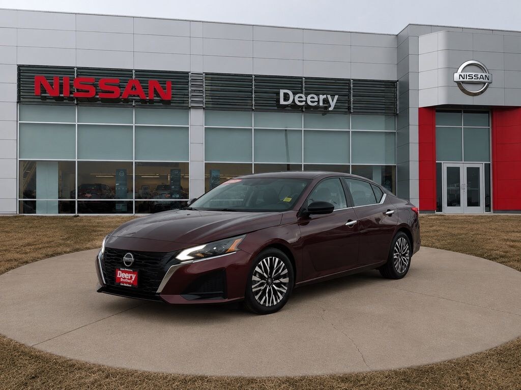 Certified 2025 Nissan Altima SV Sedan