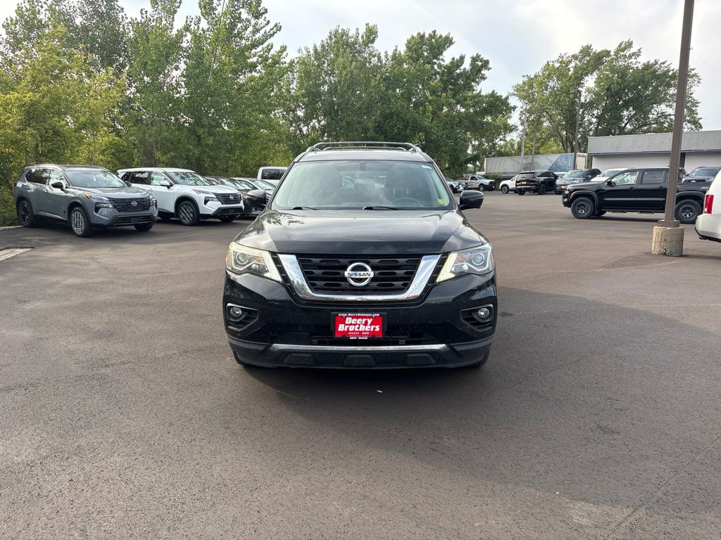 Used 2018 Nissan Pathfinder SL with VIN 5N1DR2MM6JC678912 for sale in Dubuque, IA