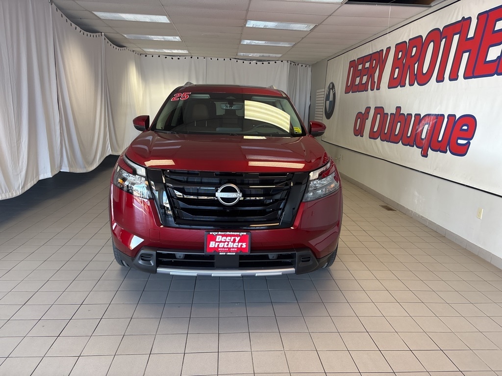 New 2025 Nissan Pathfinder Platinum SUV