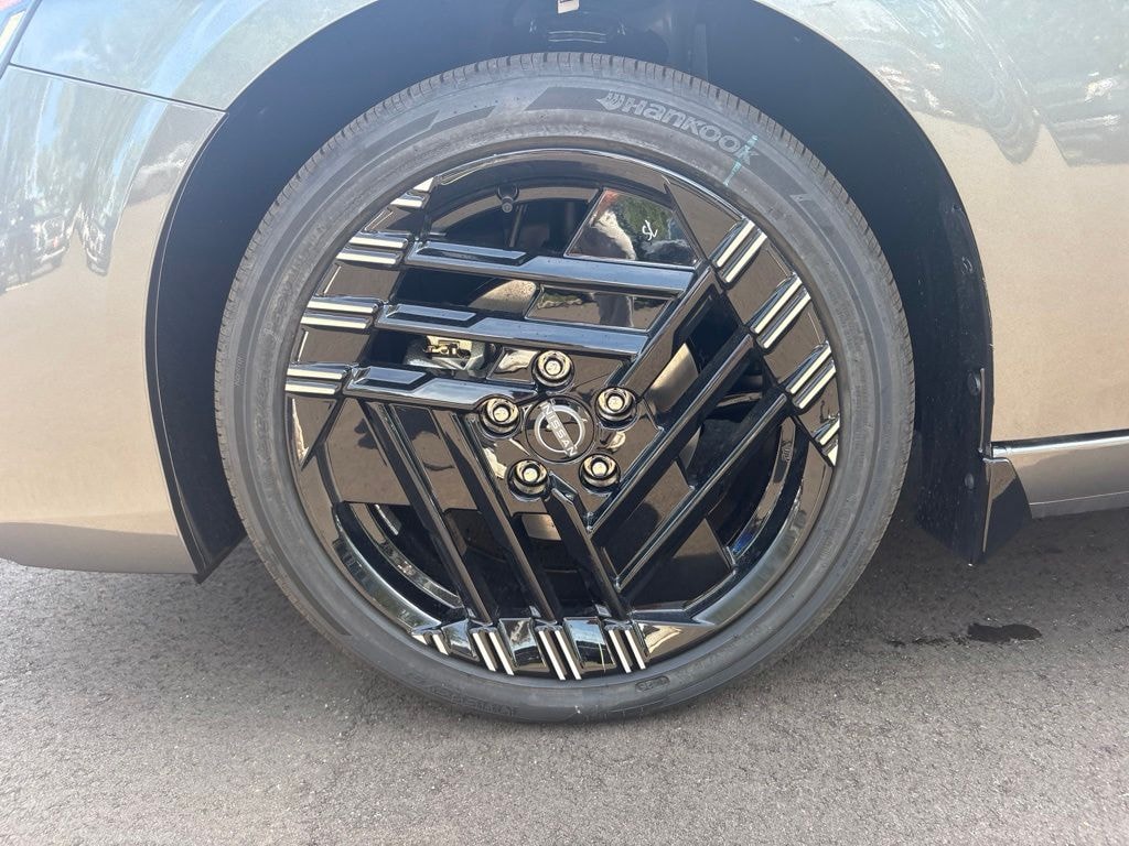 New 2027 Nissan Sentra SR Sedan