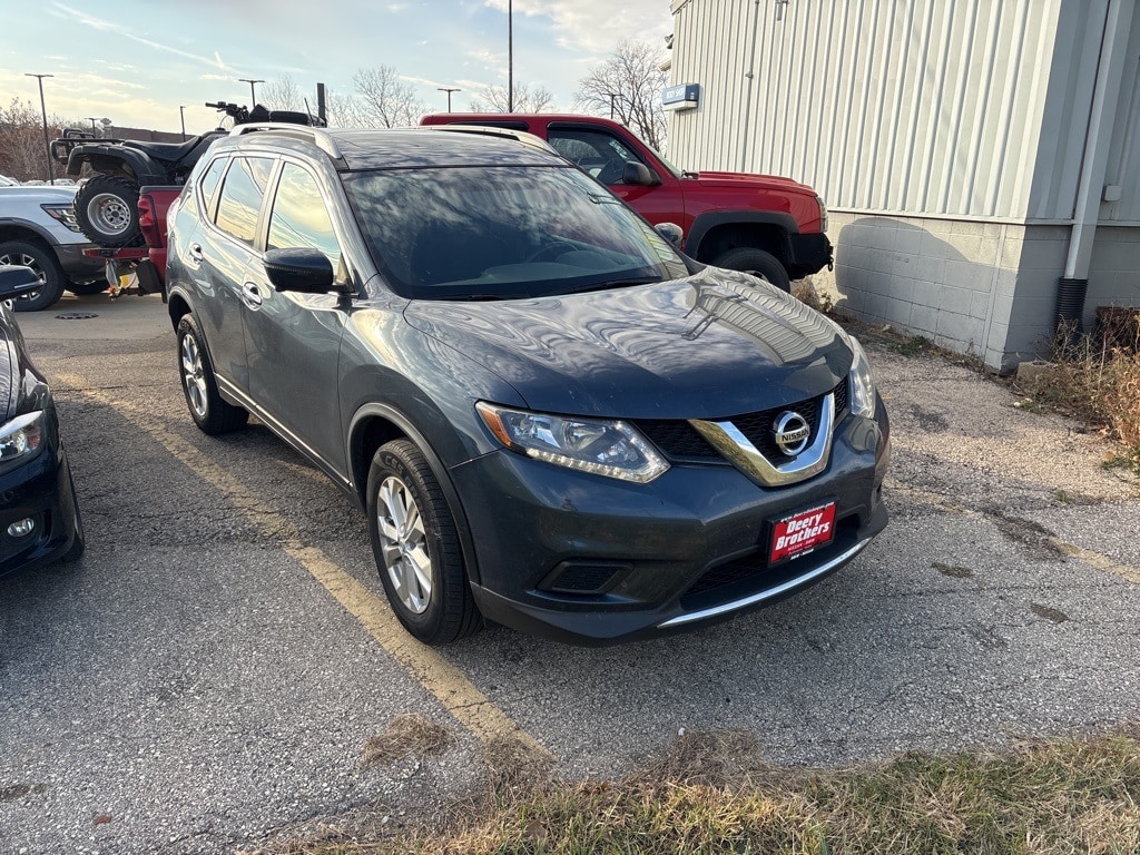 2016 Nissan Rogue SV