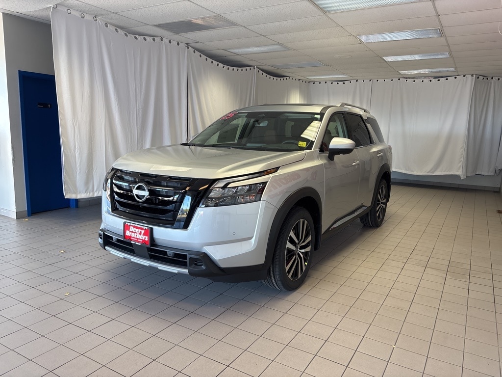 New 2025 Nissan Pathfinder Platinum SUV