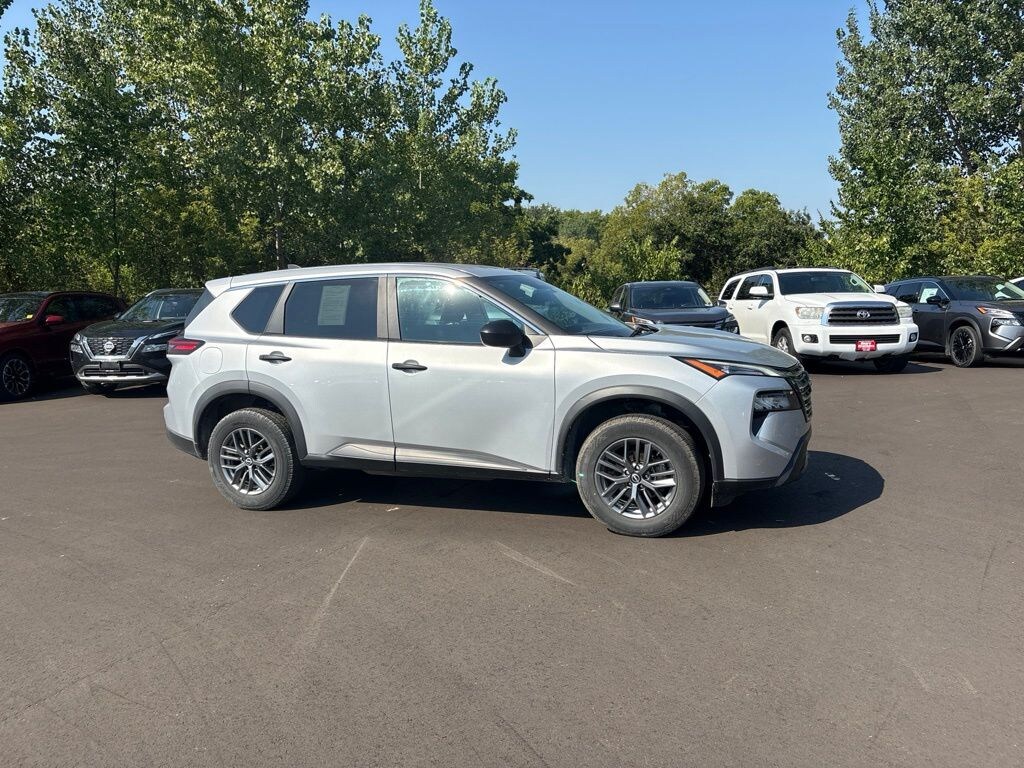 Used 2024 Nissan Rogue S SUV
