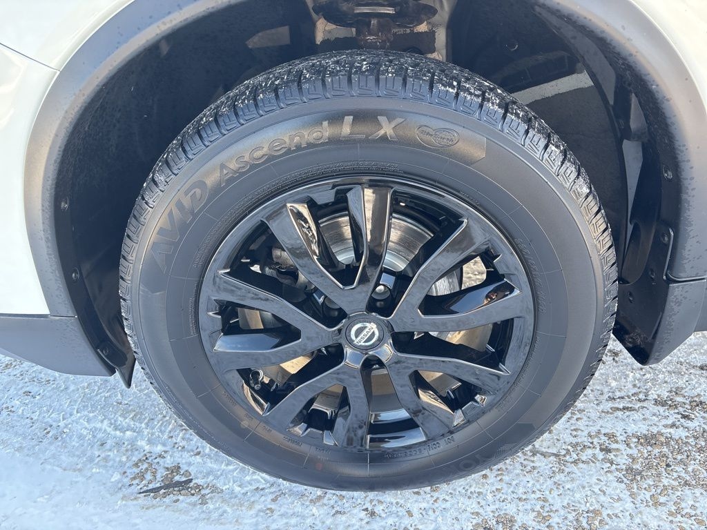 Used 2018 Nissan Rogue SV SUV