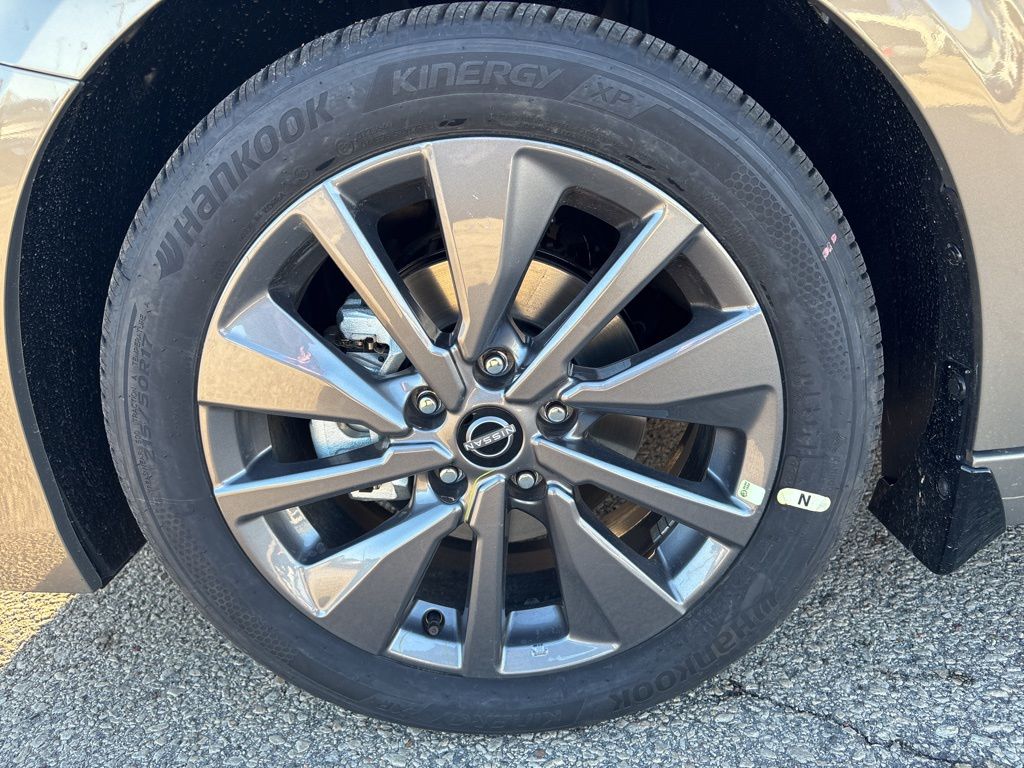 2026 Nissan Sentra SL - Photo 4